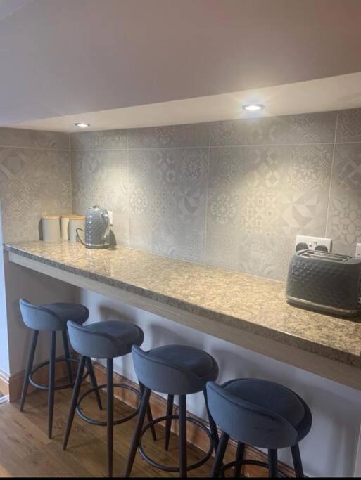 Netherton Studio Apartment 2 Рос-он-Сі Екстер'єр фото